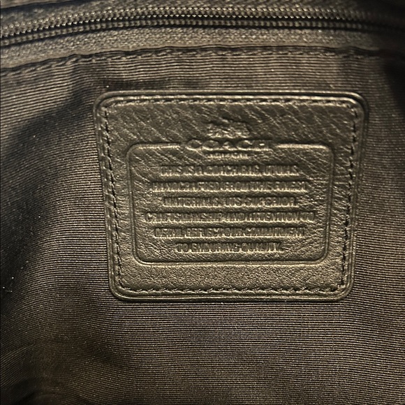 Coach Black Leather Shoulder Bag - Picture 3 of 9